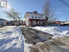 258 PLAUNT STREET S Renfrew Ontario, K7V 1N1