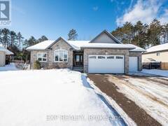 44 BEDARD BOULEVARD Petawawa Ontario, K8H 0B7