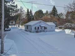 51 MAJOR LAKE ROAD South Algonquin Ontario, K0J 2C0