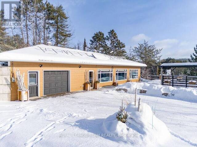 188 PAUGH LAKE ROAD Madawaska Valley Ontario, K0J 1B0 - 3 Bedrooms Waterfront Home For sale