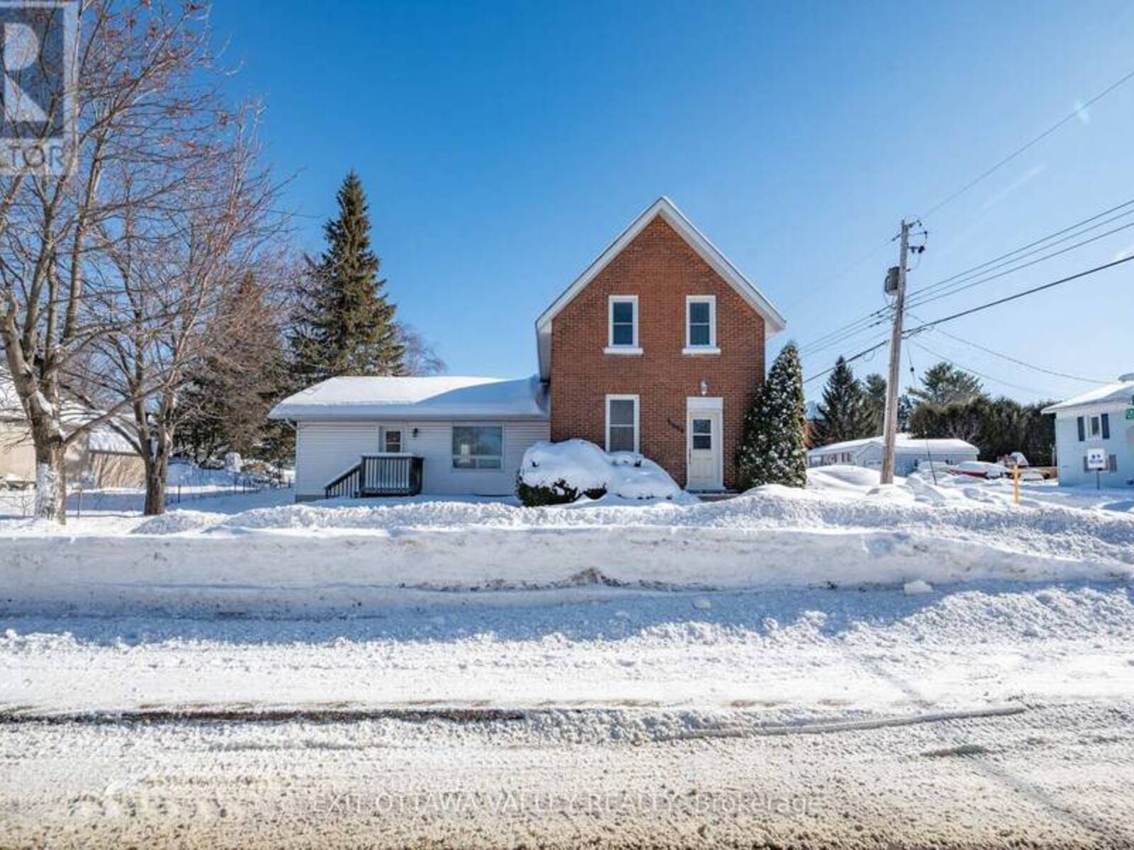 601 RIVER ROAD, Pembroke, Ontario K8A 1A3