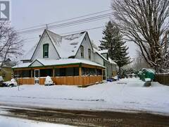 27 GRACE STREET Whitewater Region Ontario, K0J 2L0