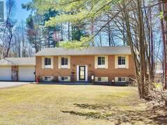 16 HERITAGE DRIVE Petawawa Ontario, K8H 3J3