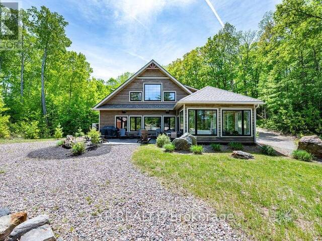 772 FERGUSON LAKE ROAD Renfrew Ontario, K7V 3Z7 - 4 Bedrooms Waterfront Home For sale