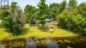53 DOWNING LANE | Greater Madawaska Ontario | Slide Image Ten