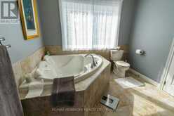 115 ISLAND VIEW DRIVE | North Algona Wilberforce Ontario | Slide Image Ten