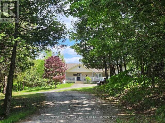 5195 MCDONALD'S CORNERS ROAD Lanark Highlands Ontario, K0G 1M0 - 5 Bedrooms Home For Sale
