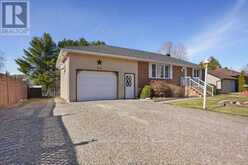 99 MAPLE STREET | Bancroft Ontario | Slide Image Thirty-one