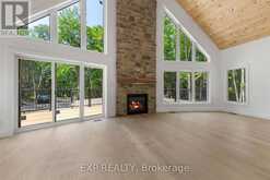 743 LAKEWOODS DRIVE | Madawaska Valley Ontario | Slide Image Ten