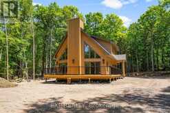 743 LAKEWOODS DRIVE | Madawaska Valley Ontario | Slide Image One