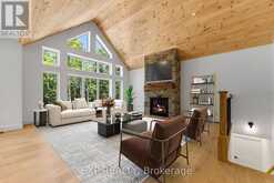 747 LAKEWOODS DRIVE | Madawaska Valley Ontario | Slide Image Ten