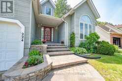 224 THOMAS STREET | Deep River Ontario | Slide Image Three