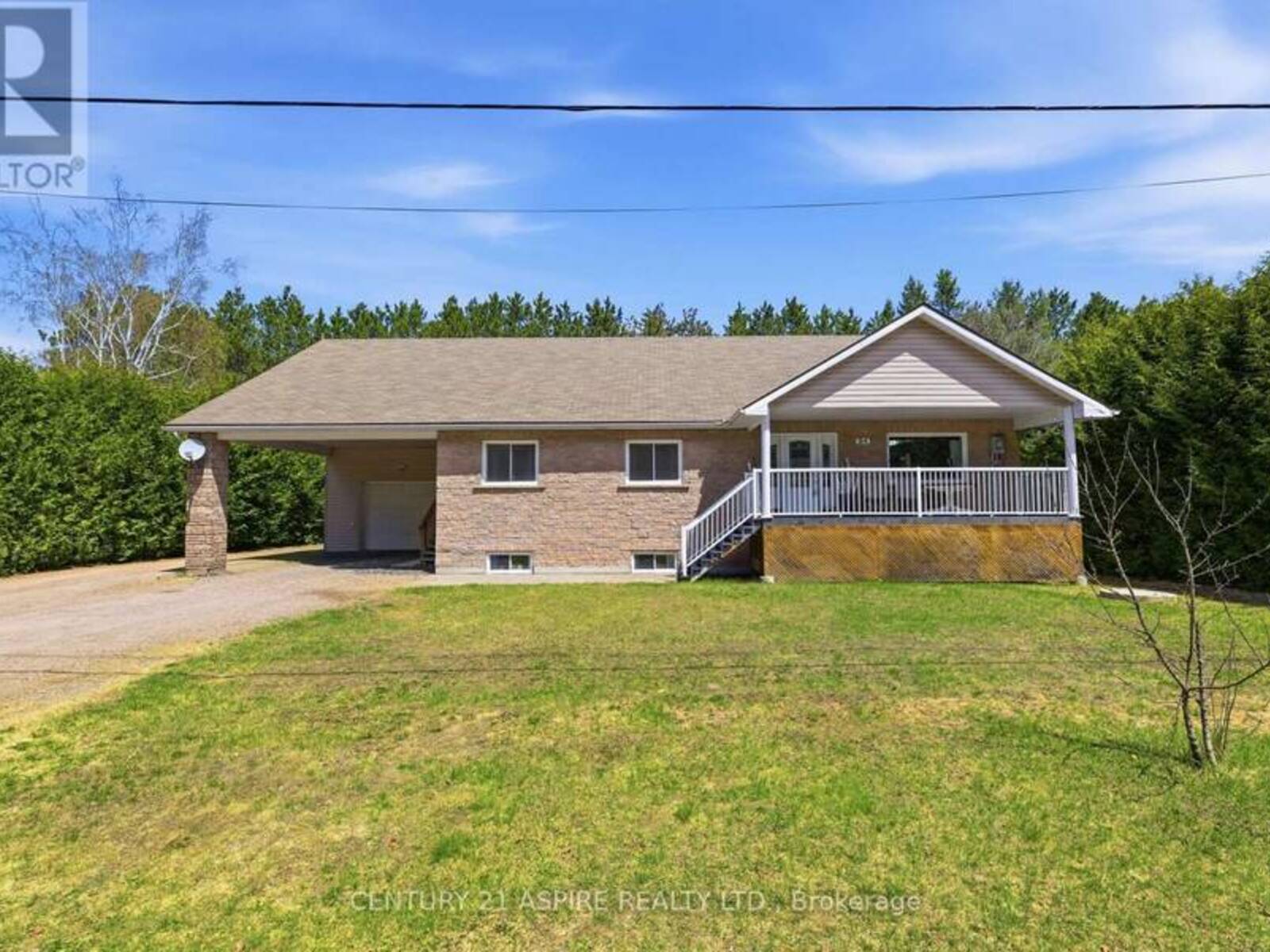 84 PINEWOOD PLACE, Deep River, Ontario K0J 1P0