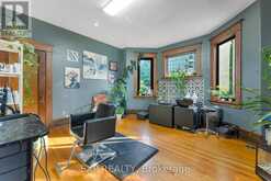 48 HALL AVENUE E | Renfrew Ontario | Slide Image Ten