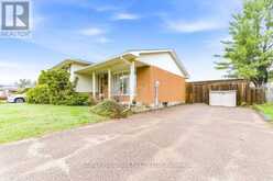 20 MAPLE AVENUE | Petawawa Ontario | Slide Image Four