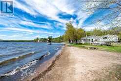 437 ISLAND VIEW DRIVE | North Algona Wilberforce Ontario | Slide Image Six
