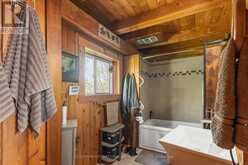 2018 RUBY ROAD | Killaloe, Hagarty and Richards Ontario | Slide Image Twenty-four
