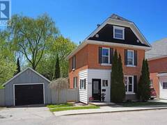200 ROSS STREET Renfrew Ontario, K7V 2J2