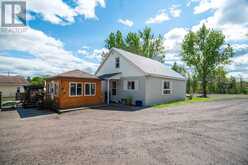 2185 PETAWAWA BOULEVARD | Petawawa Ontario | Slide Image Five