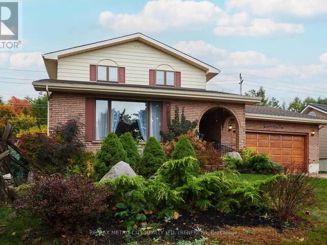 115 IVY AVENUE Renfrew Ontario, K7V 4C9 - 3 Bedrooms Home For Sale