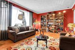 115 IVY AVENUE | Renfrew Ontario | Slide Image Four