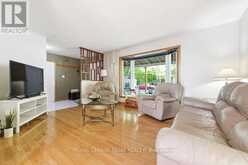 7 SIMMONS DRIVE | Cobden Ontario | Slide Image Ten
