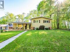 7 SIMMONS DRIVE Cobden Ontario, K0J 1K0