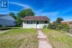 6 HILLCREST AVENUE | Deep River Ontario | Slide Image Thirty-two