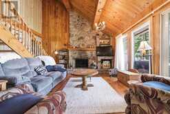 31 BEAVERBROOK LANE | Deep River Ontario | Slide Image Three