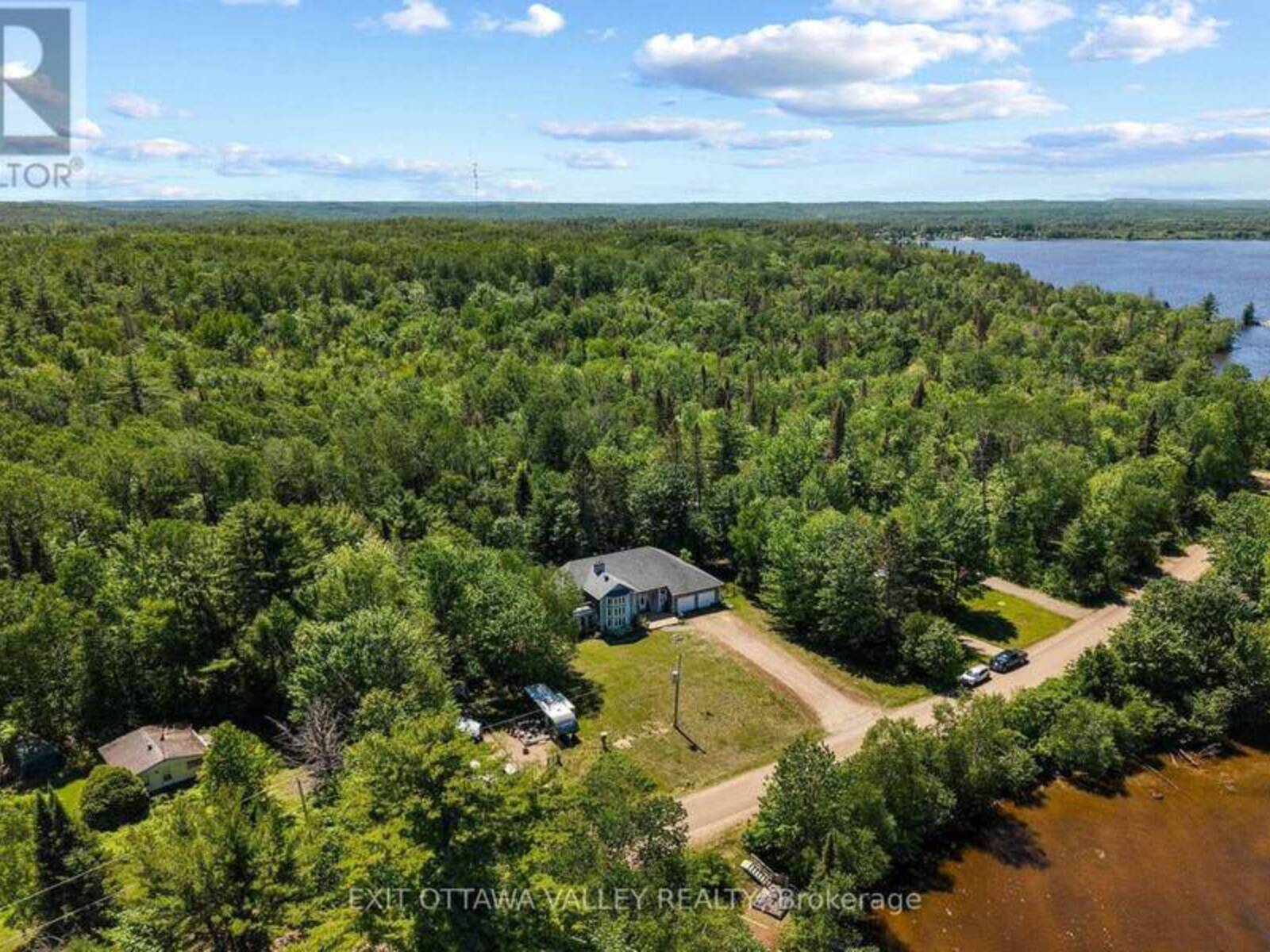 107 HARVEY CREEK ROAD, Head, Clara and Maria, Ontario K0J 2B0