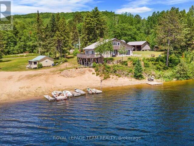 682 LONG LAKE ROAD Madawaska Valley Ontario, K0J 1B0 - 6 Bedrooms Waterfront Home For sale