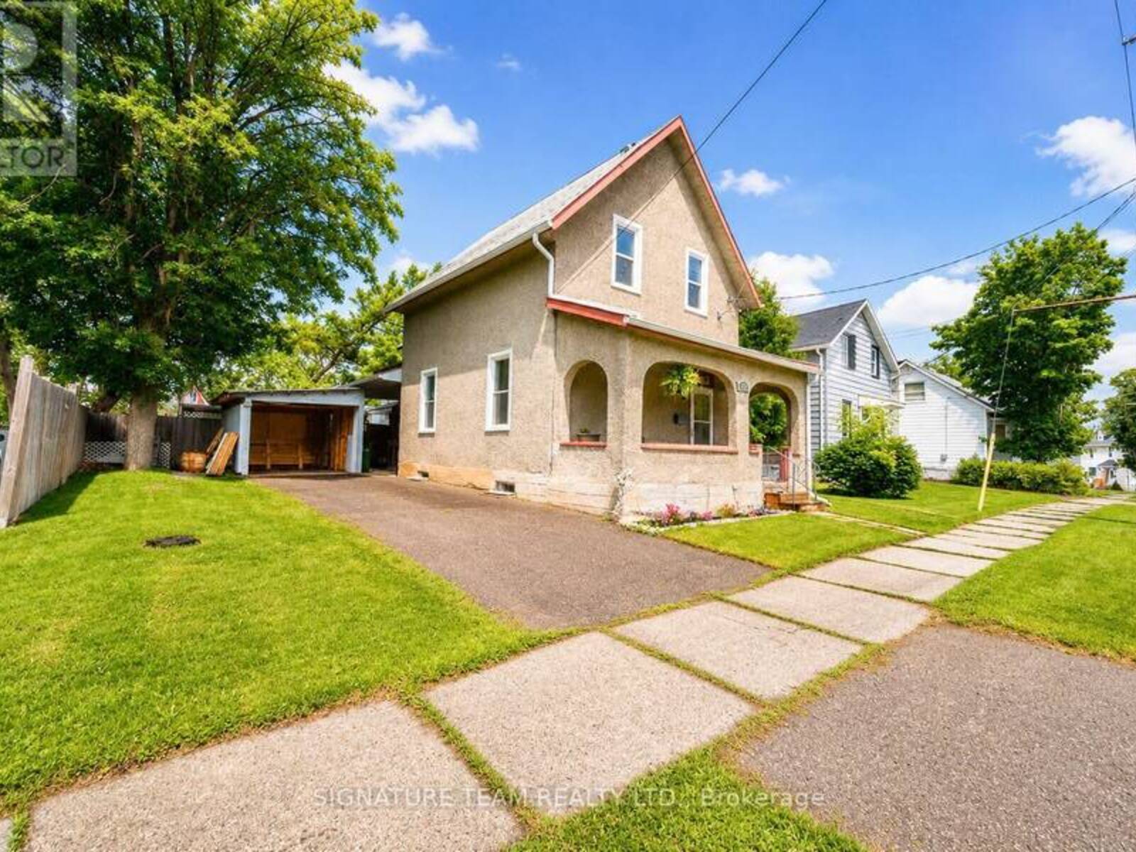 652 MOFFAT STREET, Pembroke, Ontario K8A 3Y1