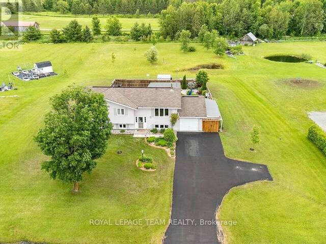 39 BIEDERMAN ROAD North Algona Wilberforce Ontario, K0J 1X0 - 4 Bedrooms Waterfront Home For sale