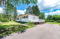 22 SYDNEY STREET | Laurentian Hills Ontario | Slide Image Three