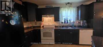 770 MCGUIRE STREET | Petawawa Ontario | Slide Image Twelve