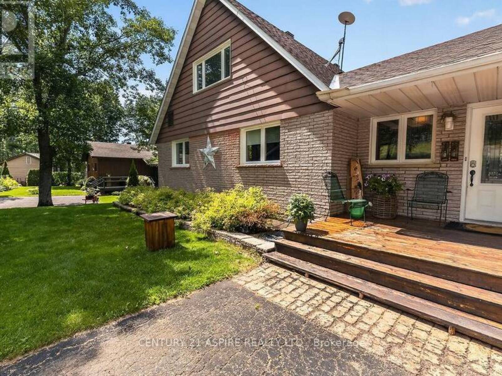 324 RANTZ ROAD, Petawawa, Ontario K8H 2W8