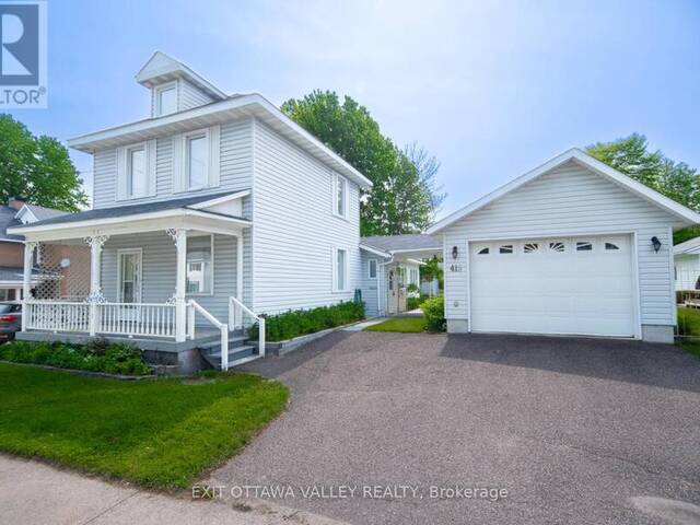 415 TRAFALGAR ROAD Pembroke Ontario, K8A 5B3 - 3 Bedrooms Home For Sale