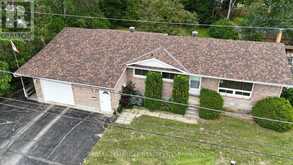 7 MARTIN STREET | Laurentian Hills Ontario | Slide Image Four