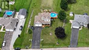 9 HERON DRIVE | Pembroke Ontario | Slide Image Three