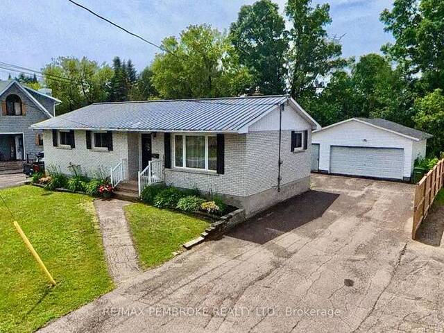 23 DORAN ROAD Petawawa Ontario, K8H 1P8 - 4 Bedrooms Home For Sale