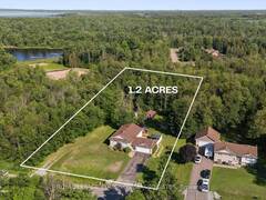 36 FERN ROAD Pembroke Ontario, K8A 6W2