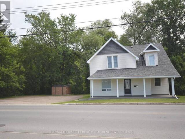 447 RAGLAN STREET S Renfrew Ontario, K7V 1R9 - 3 Bedrooms Home For Sale
