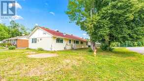 23 NEWTON CRESCENT | Deep River Ontario | Slide Image Three