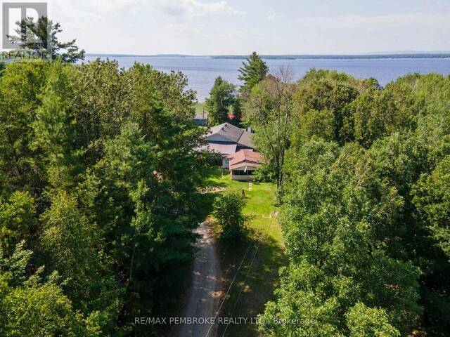 19B MOORES BEACH ROAD Whitewater Region Ontario, K0J 2L0 - 2 Bedrooms Home For Sale