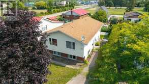 689 FOURTH STREET | Renfrew Ontario | Slide Image Ten