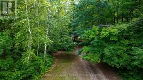 27A MAPLE GROVE LANE | Eganville Ontario | Slide Image Ten
