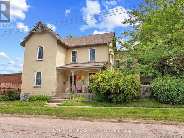 233 CATHERINE STREET Pembroke Ontario, K8A 1V5 - 5 Bedrooms Home For Sale