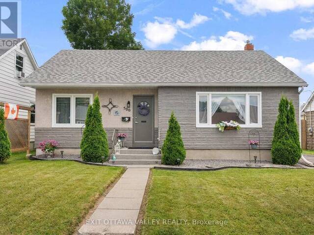 500 DOMINION STREET Renfrew Ontario, K7V 1H6 - 4 Bedrooms Home For Sale