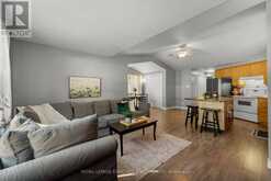 5 HUNTERS RUN LANE | Laurentian Hills Ontario | Slide Image Twelve