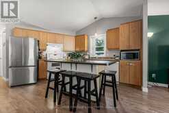 5 HUNTERS RUN LANE | Laurentian Hills Ontario | Slide Image Thirteen